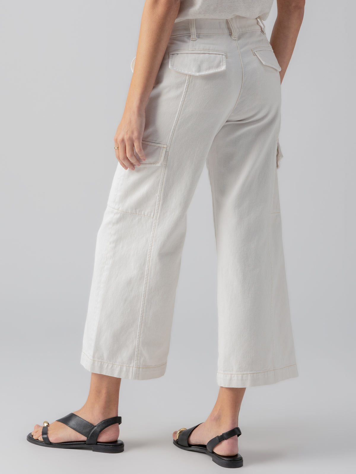 Rebel Wide Leg Standard Rise Crop Pant Powdered Sugar