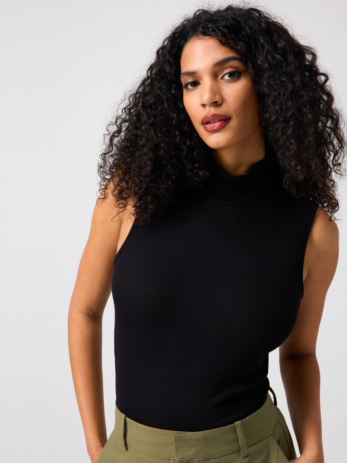 Sakkas 418131 Mock Neck Turtleneck Sleeveless Scuba Crop Top - Made in USA  - Black - S at  Women's Clothing store: Fashion T Shirts